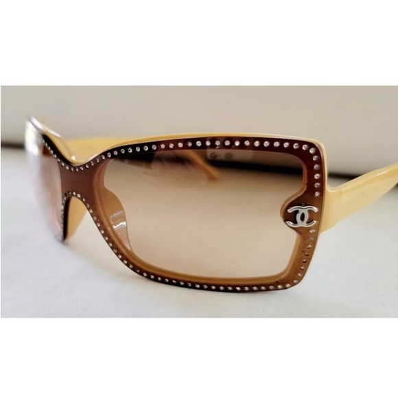 Chanel Sunglasses limited edition rare - Picture 3 of 6